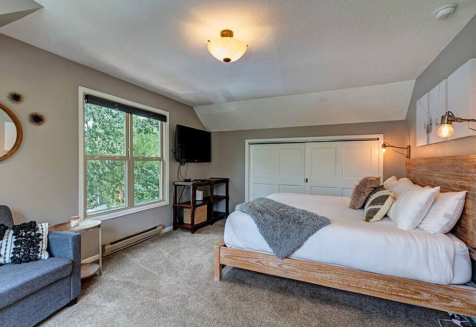 奢华热水浴缸和宽敞生活区-迷人维多利亚休闲屋