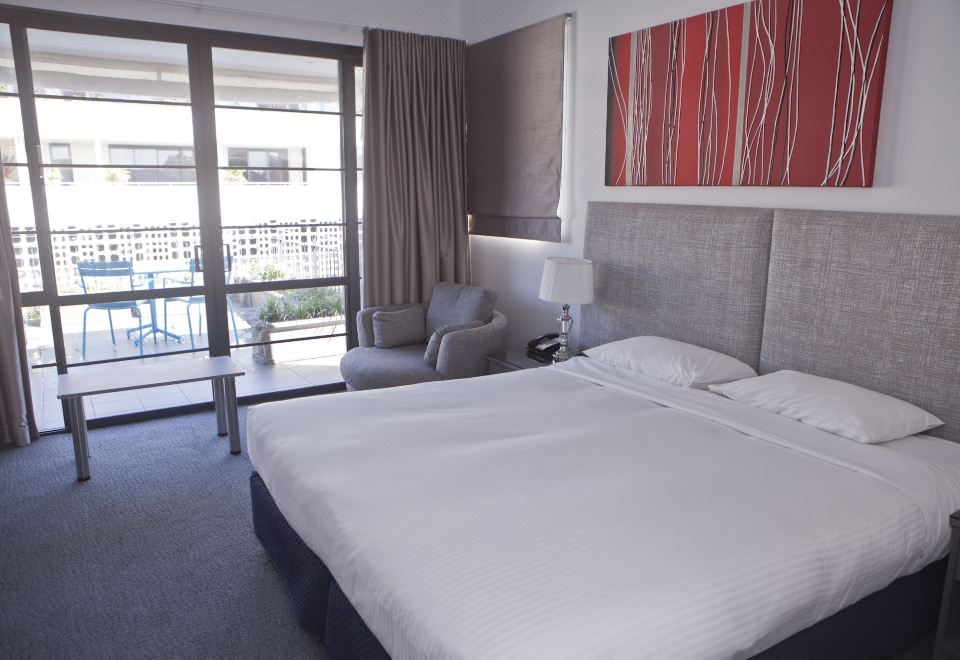 行政房（带阳台）