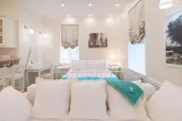 Revelton Suites Tallin Отели в г. 