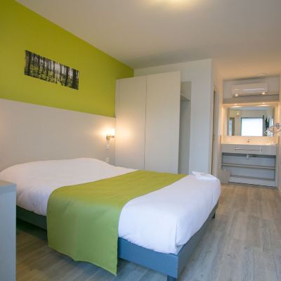Double Room Motel des Landes Promo Code