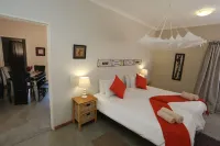 Orange House Self Catering Hotele w: 