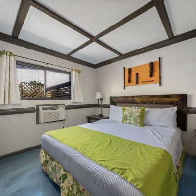 King Parlor Suite Caliente Tropics Promo Code