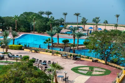 Grand East Hotel - Resort & Spa Dead Sea Hôtels à : 