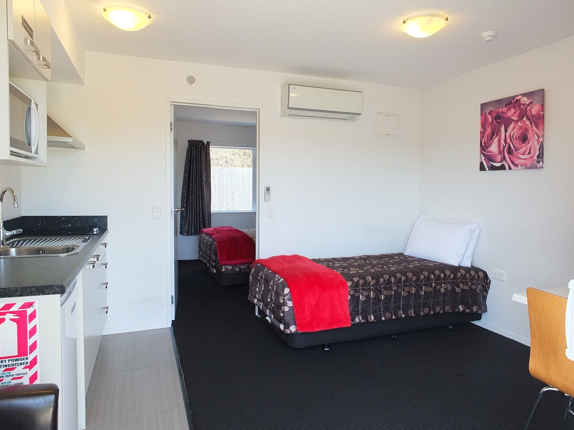 Queen And Single Unit