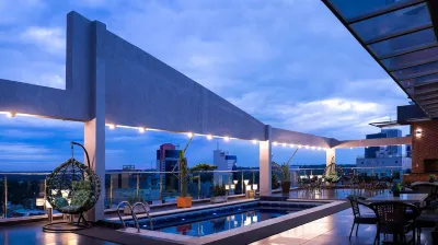 Howard Johnson Ciudad del Este Hotel a 