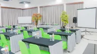 龍目島菲茲飯店