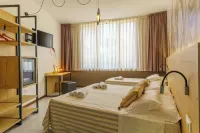 Csa Hotel - Park & Beach