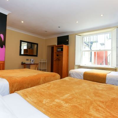 Family Suite, Ensuite (Quin) KX Rooms Promo Code