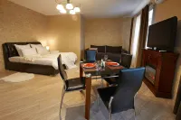 PaulMarie Apartments on Prs. Lenina Hotels in 