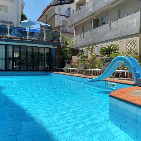 Golf Hotel