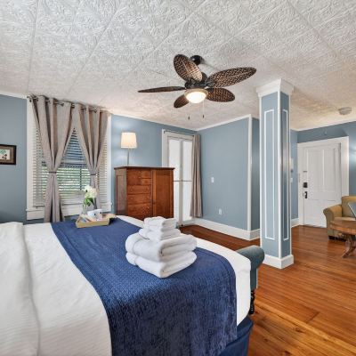 Executive Studio, Private Bathroom (Azalea Suite) Heirloom Estate Promo Code