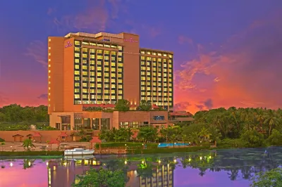 Crowne Plaza KOCHI by IHG Hotel di 
