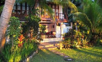 Villa Sunrise on the Bali North Shore/Breakfast Included