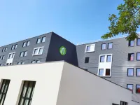 كامبانيلي بوردو أويست ميريجناك أيربور