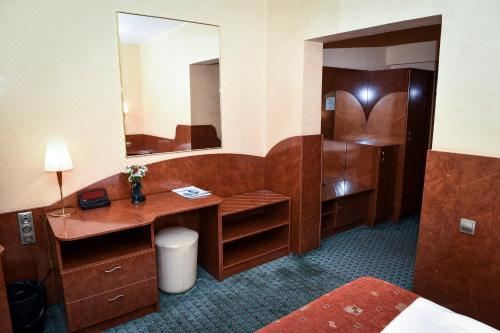 Hotel Carpati Superior Single Room