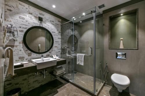 Sun-n-Sand Suites, Shirdi Studio Suite