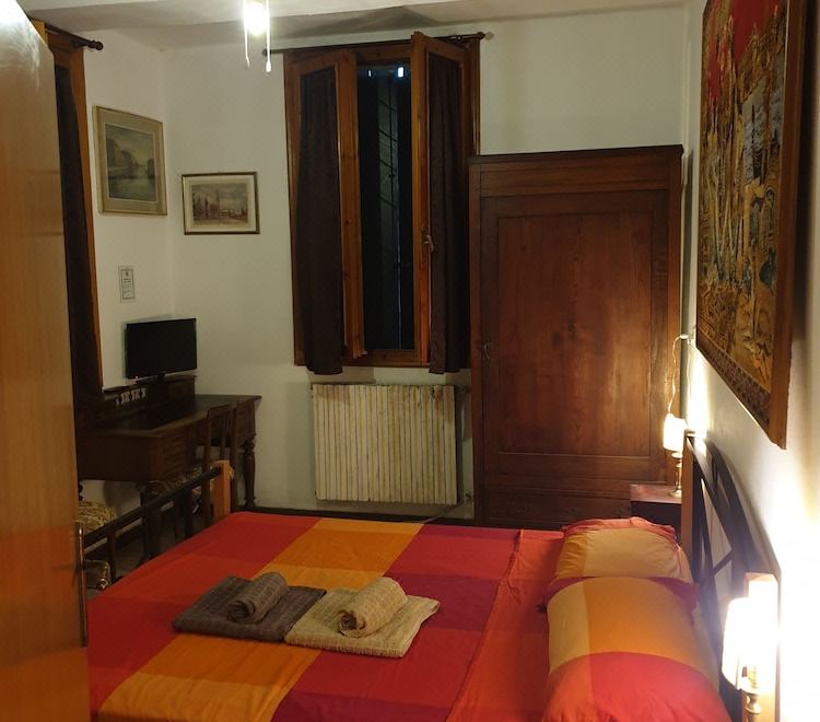 Bboderzo Bed & Breakfast - Housity