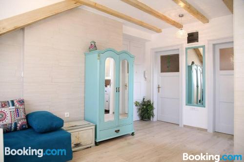 带城景的双卧室公寓