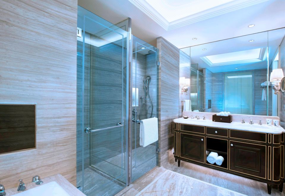 The Azure Qiantang, a Luxury Collection Hotel, HangzhouSuite - River-View