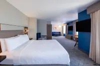 Holiday Inn Express & Suites TURLOCK-HWY 99 by IHG