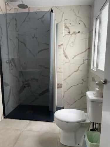 单人房（带独立浴室）