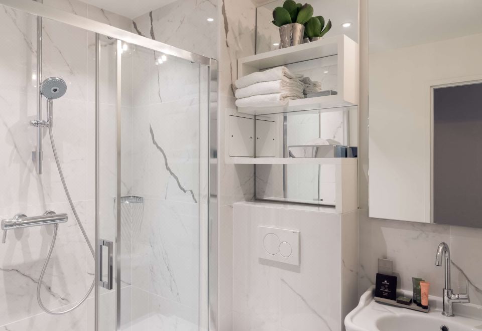 Privilege Room-Complimentary Soft Minibar, Courtesy Tray, Digital Press, Fitness, Sauna