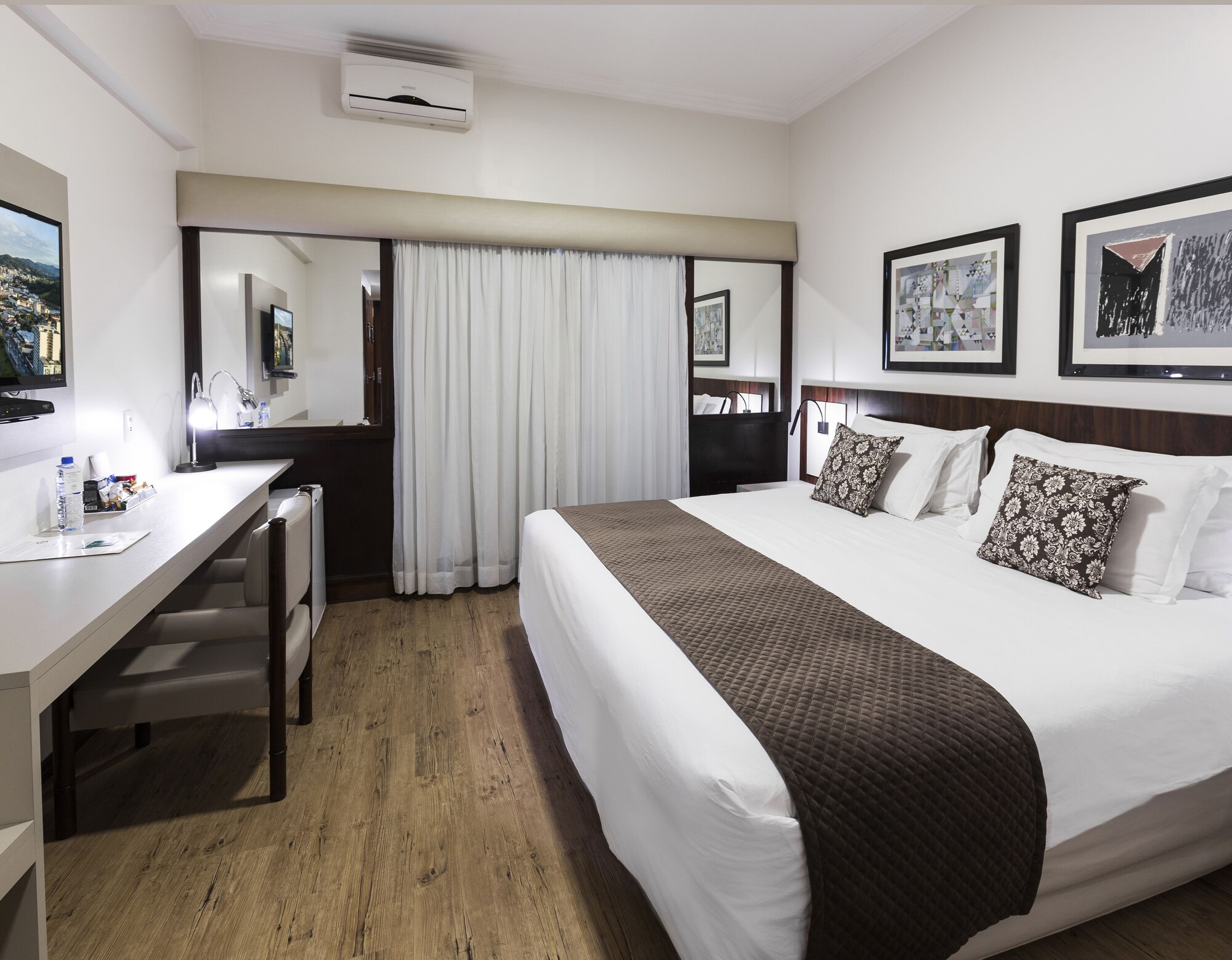 高级卡萨尔床房