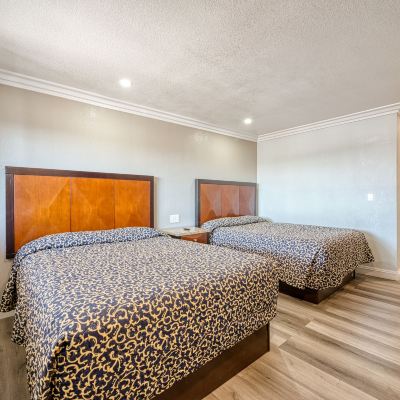 Deluxe Room With Two Bedrooms Best Motel Promo Code