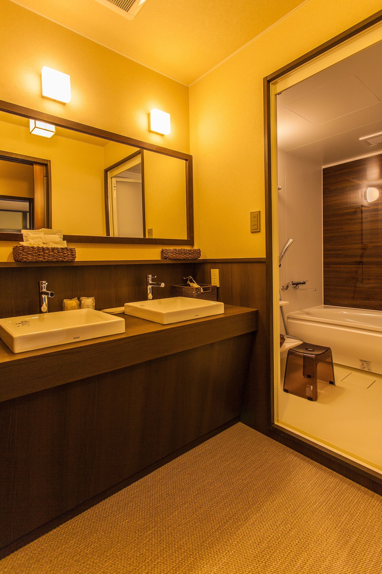 和洋式家庭房， 无烟， 独立衞浴