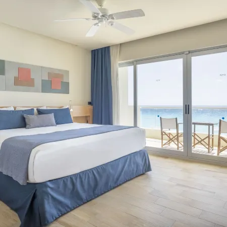 Hotel NYX Cancun