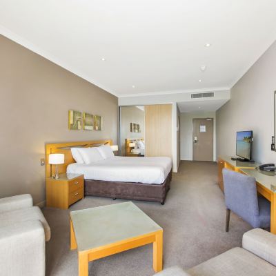 Standard King Room Mercure Kooindah Waters Central Coast Promo Code