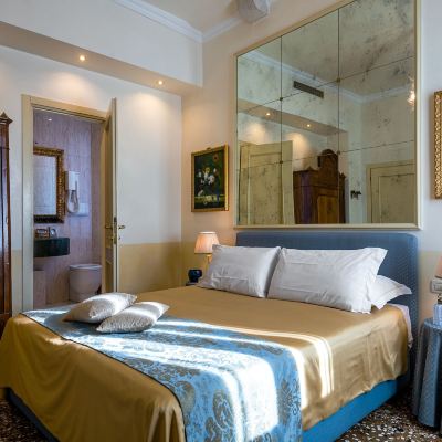 Superior Double Room Palazzo Odoni Promo Code