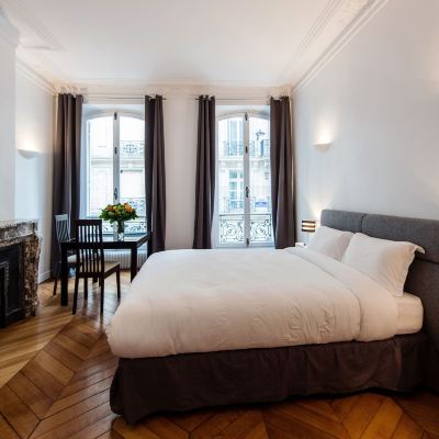 Junior Suite Paris Square Promo Code