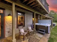 Eagle-Vail Townhome w/ Private Spa! - Minutes from Vail and Beaver Creek! Hotele w: Eagle-Vail