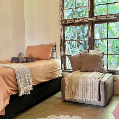 Deluxe Two-Bedroom House LoerieRoep Promo Code