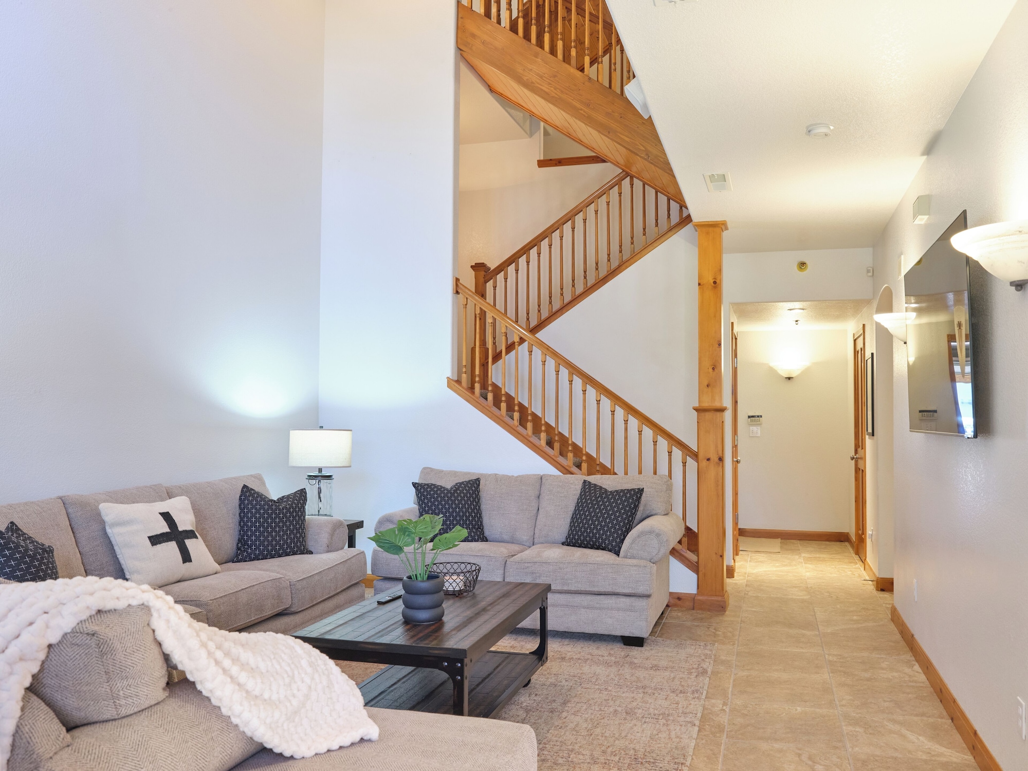 四卧室联排别墅，禁烟