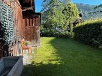 Vacation apartment with park-like garden in a central location  호텔