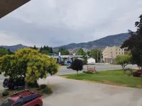 阿瓦隆旅館