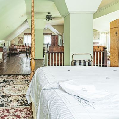 Loft, Private Bathroom (Artist's Loft) Black Mountain Inn Promo Code
