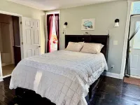 Sackets Harbor Lakeside Retreat +Central Hotels in Hounsfield