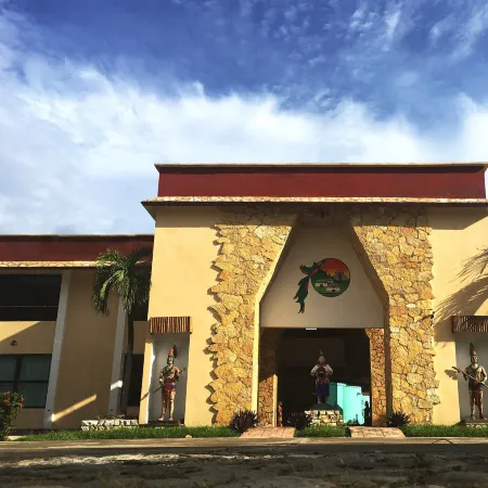 Hotel Villas KIN Ha