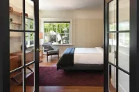 Classic Bright Modern Spacious 1bd/1ba Apartment