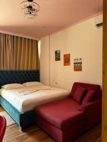 一室房（带沙发）