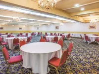University Inn & Suites Berkeley Hotels in Berkeley