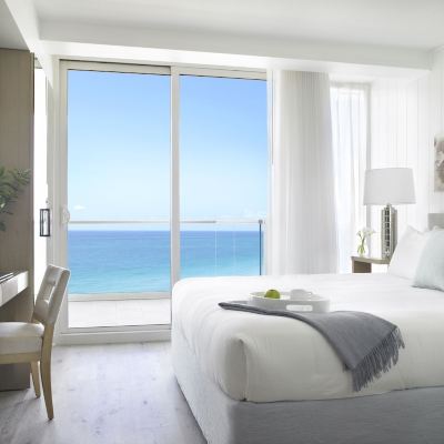 Standard Suite, 1 King Bed, Ocean View (Ocean Front King)