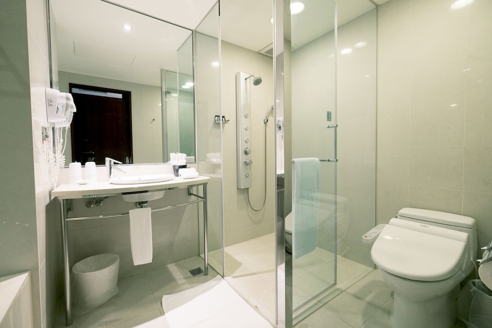 Hotel Del Lago街景风情四人房