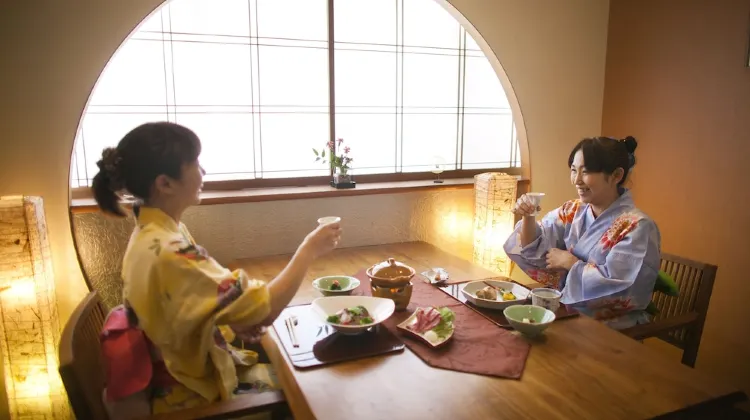 本陣平野屋 花兆庵 食事・レストラン