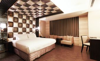 Royal Group Hotel Chang Chien Branch 1