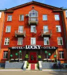 Hotel Lucky on Maslennikova street