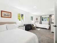 Charming 2-bedroom house in wonderful Burien with 500mbps  speed WiFi, ベリアンのホテル